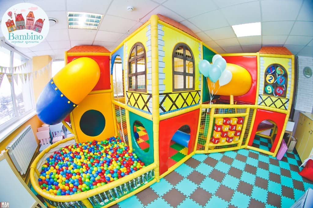 4-min.jpg Игровой лабиринт как якорь детского развлекательного центра.